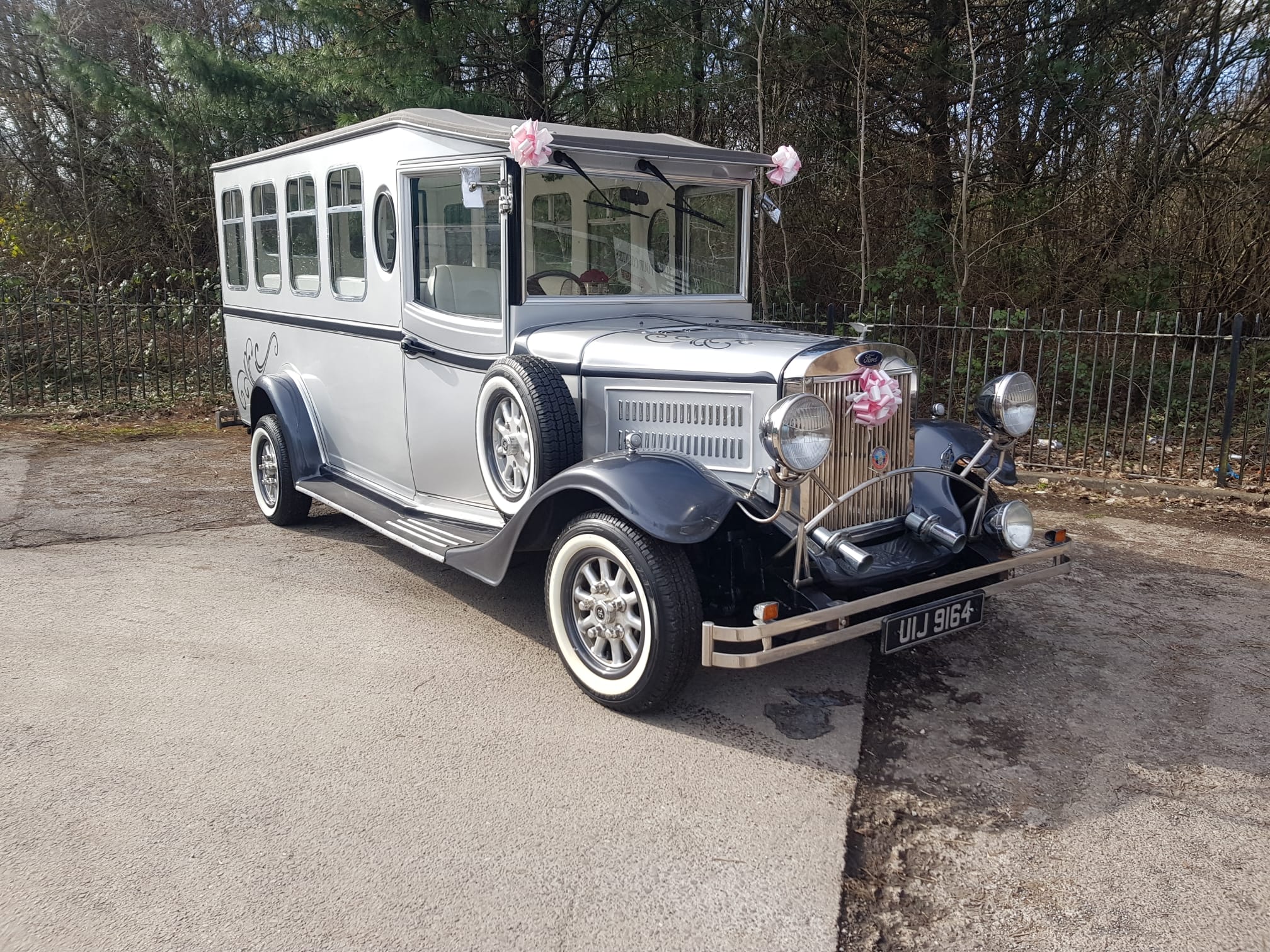 Baby George Vintage Bus